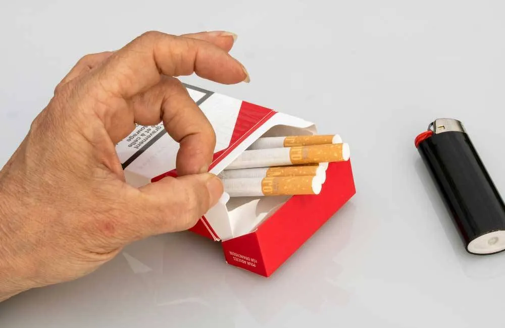 Are Rolled Gold Cigarettes Legal in Canada?